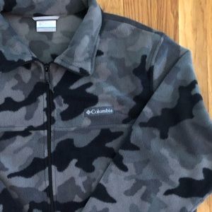 Large comfy Columbia Men’s Fleece